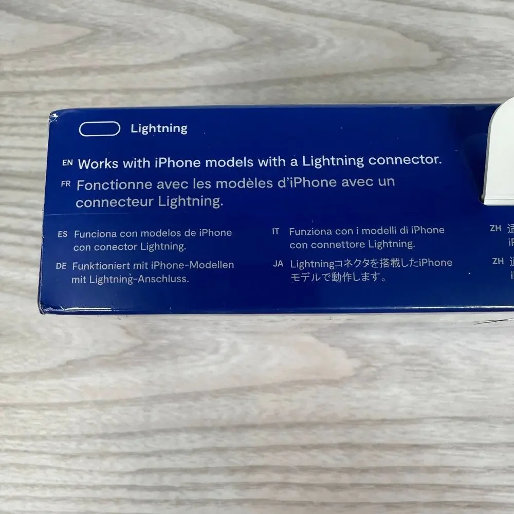 PlayStation Backbone Mobile Gaming Controller iPhone Lightning Edition BB-02-W-S